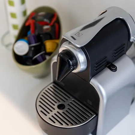 Casa Misette 200mq A Due Passi Dal Mare アパート アラッシオ