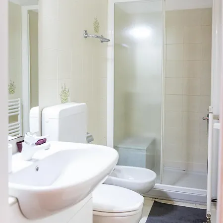 Апартаменти Casa Misette 200mq A Due Passi Dal Mare Алассіо